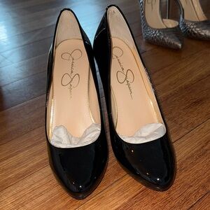 Jessica Simpson Glossy Black Heels